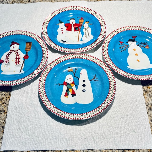 Sakura Snowman 4 pieces Assorted Stoneware Debbie Mumm Christmas Salad Plates - Picture 2 of 9